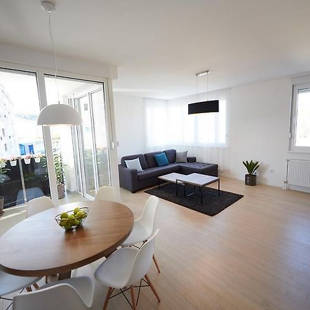 Modern Luxurious Apartment バニャ・ルカ エクステリア 写真