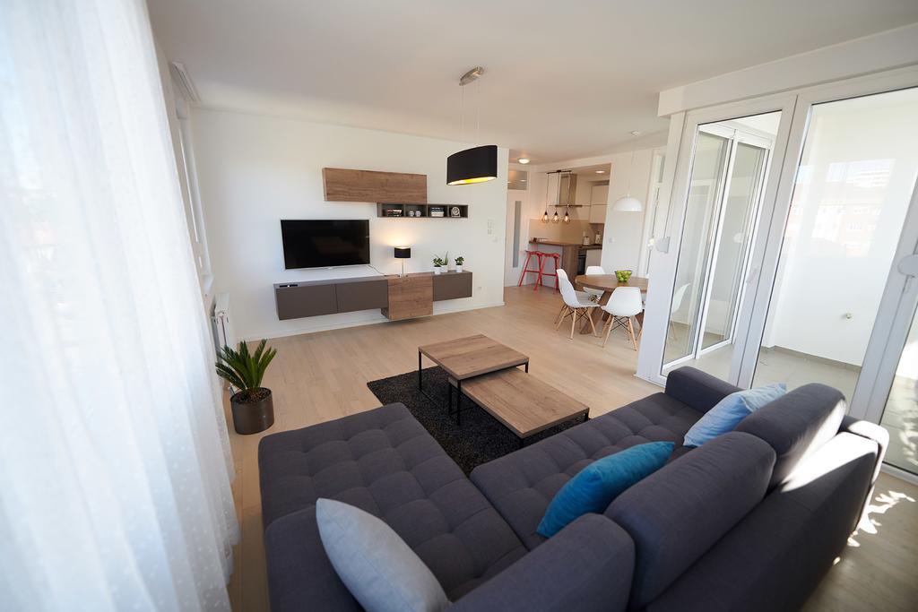 Modern Luxurious Apartment バニャ・ルカ エクステリア 写真