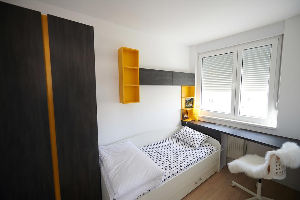 Modern Luxurious Apartment バニャ・ルカ エクステリア 写真